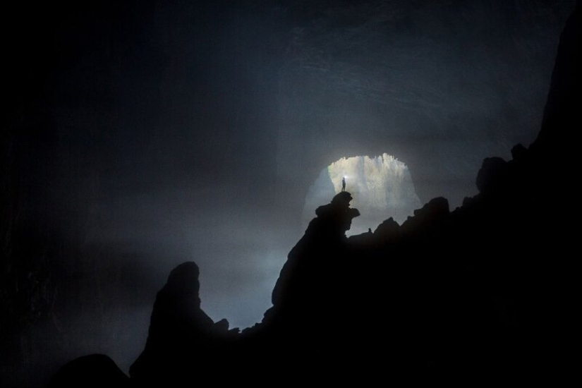 The vast Shondong is the largest cave on Earth The vast Shondong is the largest cave on Earth