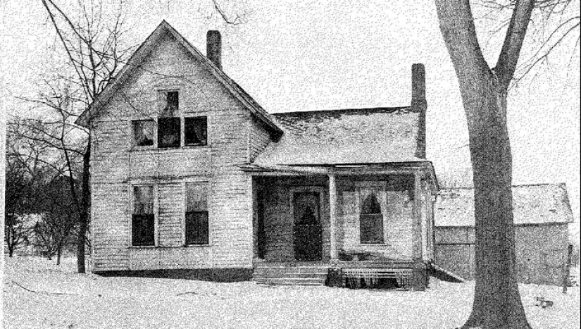 The Villisca Murders: The Horrific Story of a House with Eight Dead Bodies and a Crazy Pastor The Villisca Murders: The Horrific Story of a House with Eight Dead Bodies and a Crazy Pastor