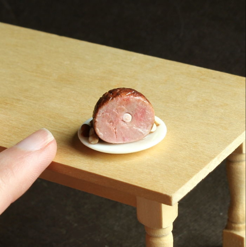 These Mini clay sculptures Look So much like real food that It Makes Your Mouth Water