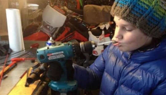 These people are geniuses: the bright examples of non-standard solutions to the problems