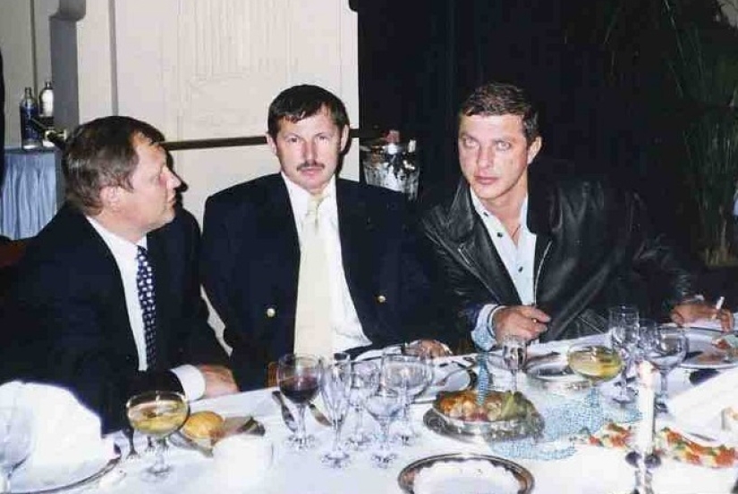 They even controlled Stalin's grave: the most ferocious organized criminal groups from the 90s