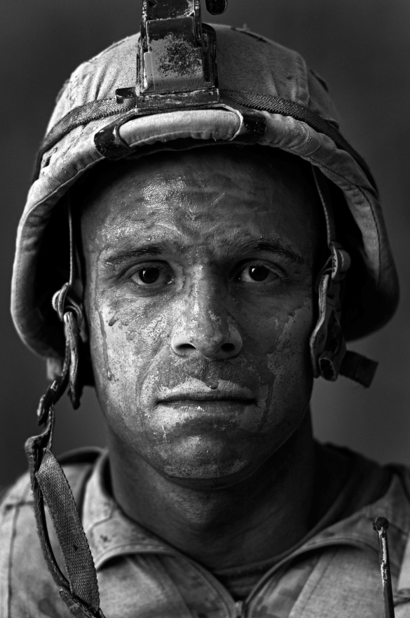 They look, but they don't see: the faces of soldiers who have gone through hell