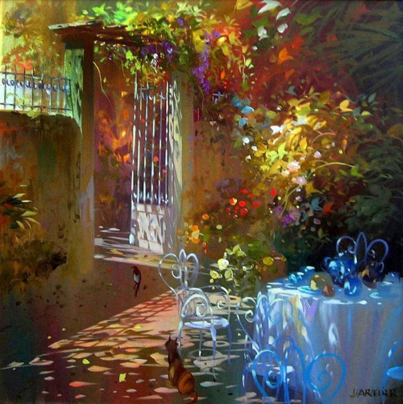 This artist paints pictures with sunbeams This artist paints pictures with sunbeams