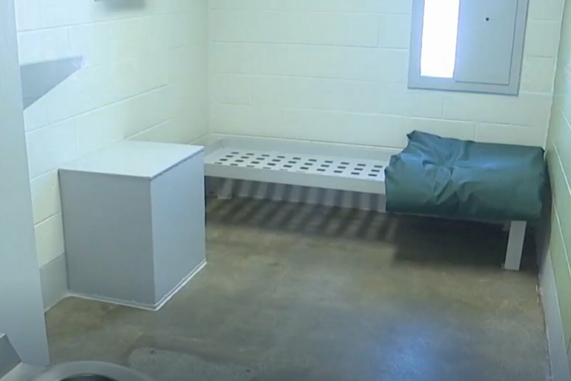 Thomas Creech is the most charming maniac in the United States, who cannot be executed for 40 years