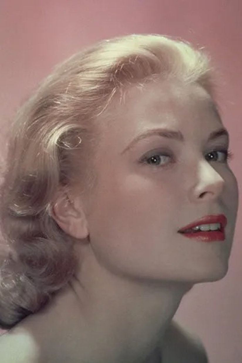 "Threads", arcs and ticks: the evolution of eyebrows from Marlene Dietrich to Cara Delevingne