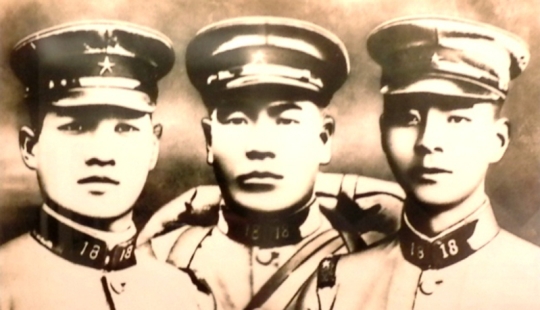 "Three live bombs": how to use randomness for propaganda purposes "Three live bombs": how to use randomness for propaganda purposes