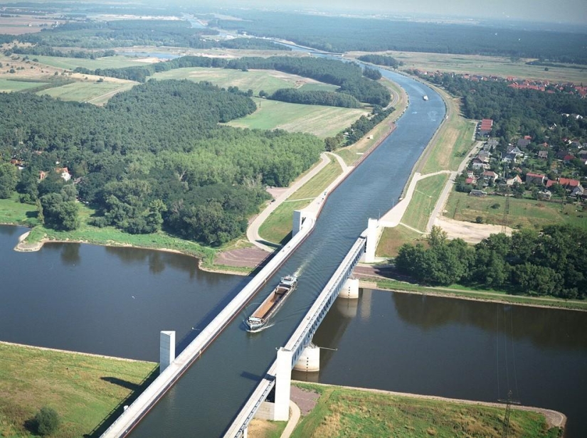 Three of the most impressive water bridge in the world