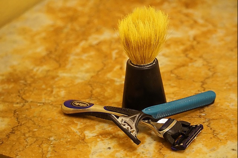 "To shave or not to shave?": all the pros and cons of hair removal in the male groin "To shave or not to shave?": all the pros and cons of hair removal in the male groin