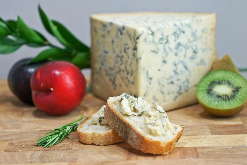 Top 10 cheeses worth trying