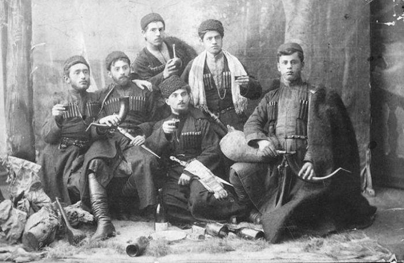 Traditions of the Russian feast: 10 stacks on the staff Traditions of the Russian feast: 10 stacks on the staff