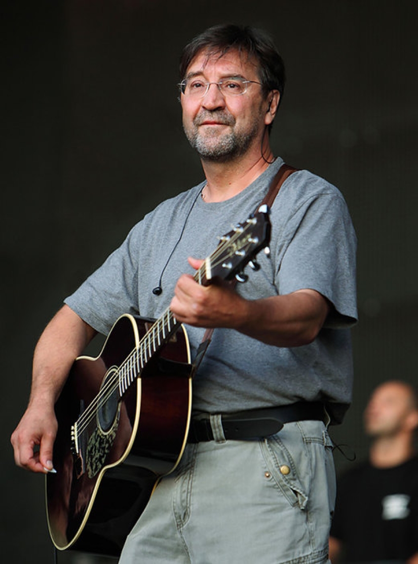 Tragedies of Russian Rock: Dark stories about legendary musicians Tragedies of Russian Rock: Dark stories about legendary musicians