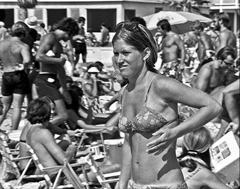 Un día en una playa de California en agosto de 1970 Un día en una playa de California en agosto de 1970