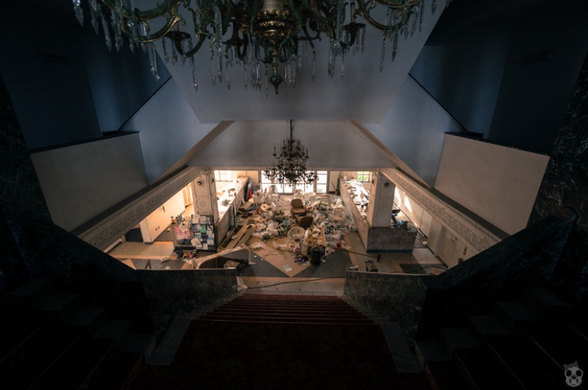 Un hotel abandonado en Japón