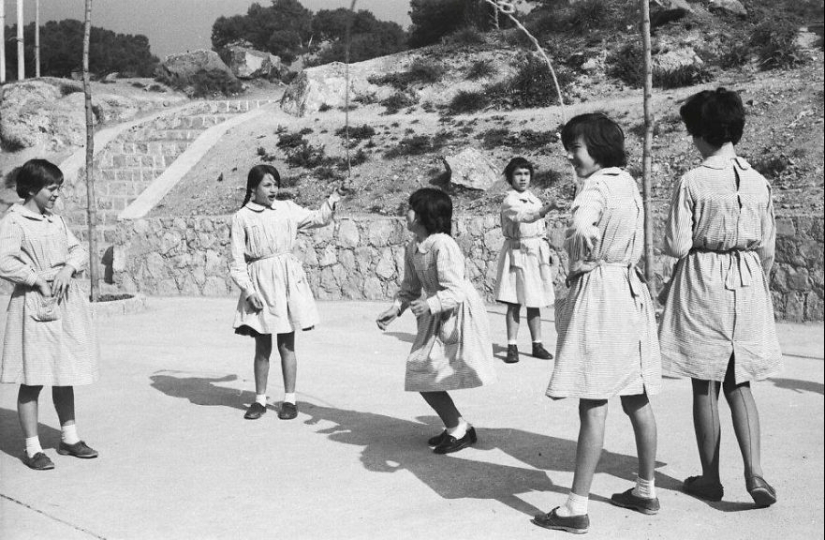 Un turista compró un sobre en un mercado de pulgas, donde encontró negativos de un genio desconocido