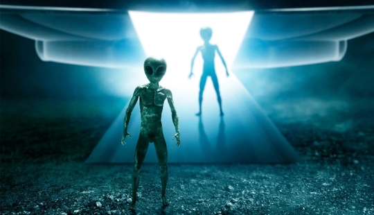 Una historia de contacto: Rosa Lotti y los enanos OVNI Una historia de contacto: Rosa Lotti y los enanos OVNI