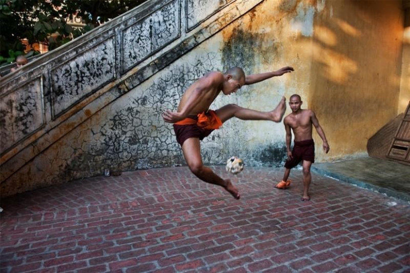 Una serie de fotos del legendario Steve McCurry "El poder del juego"