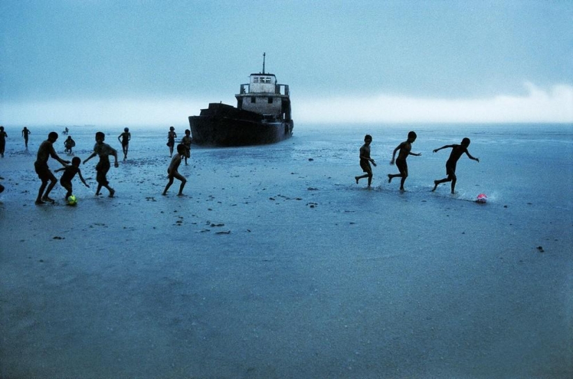 Una serie de fotos del legendario Steve McCurry "El poder del juego"
