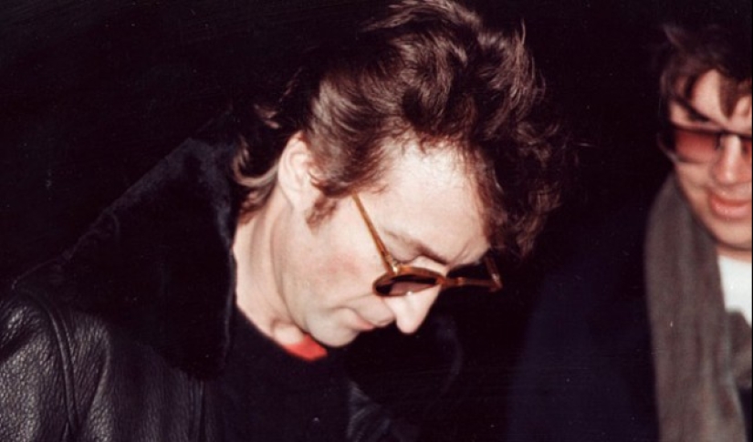 Under the gaze of death: 13 recent photos of celebrities Under the gaze of death: 13 recent photos of celebrities