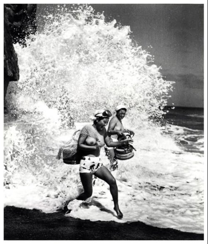 Unique erotic project "Women of the Sea" by Japanese photographer Iwase Yoshiyuki Unique erotic project "Women of the Sea" by Japanese photographer Iwase Yoshiyuki