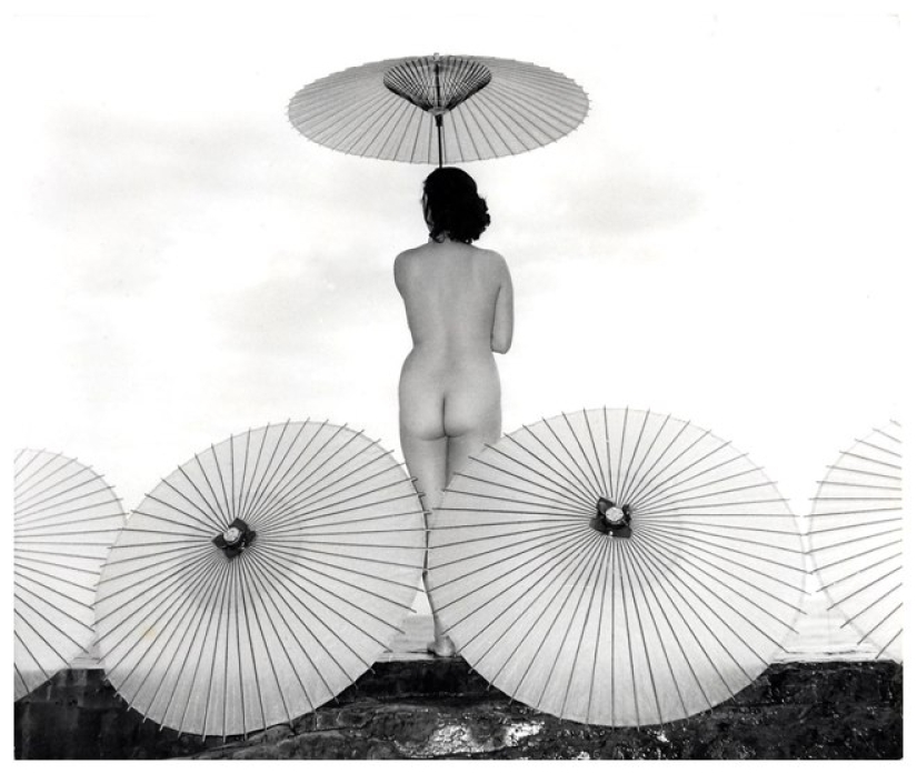 Unique erotic project "Women of the Sea" by Japanese photographer Iwase Yoshiyuki Unique erotic project "Women of the Sea" by Japanese photographer Iwase Yoshiyuki