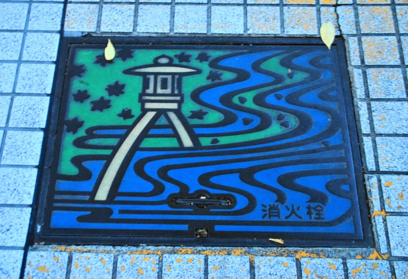 Unusual street art: manholes from Japan
