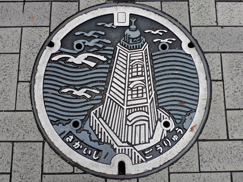 Unusual street art: manholes from Japan