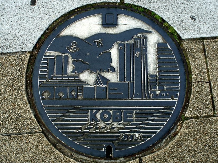 Unusual street art: manholes from Japan