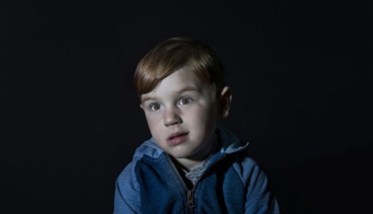 Víctimas reales de la caja idiota