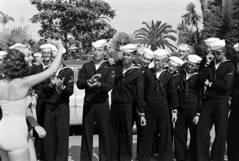 Ver los participantes en el concurso de "Miss universo" 50 años Ver los participantes en el concurso de "Miss universo" 50 años