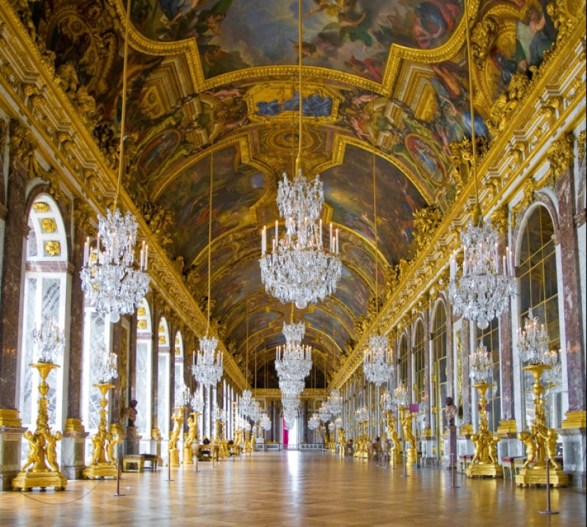 Versailles — a magnificent palace in which there was not a single toilet