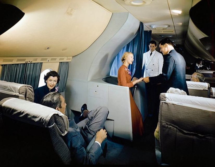 Vintage luxury: as passenger flights looked in the 50s