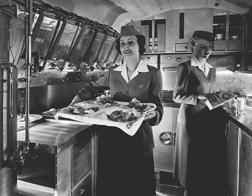 Vintage luxury: as passenger flights looked in the 50s