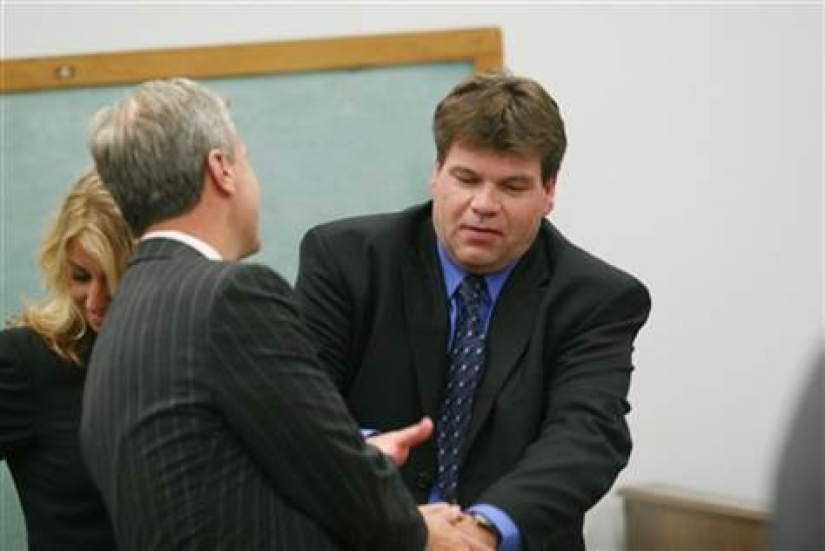 Violación telefónica: cómo un maníaco de EE. UU. se burló de las víctimas con las manos equivocadas Violación telefónica: cómo un maníaco de EE. UU. se burló de las víctimas con las manos equivocadas