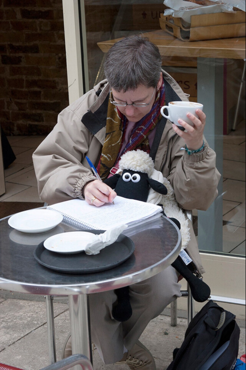 &quot;Visual Diary&quot; by Street Photographer David Gibson