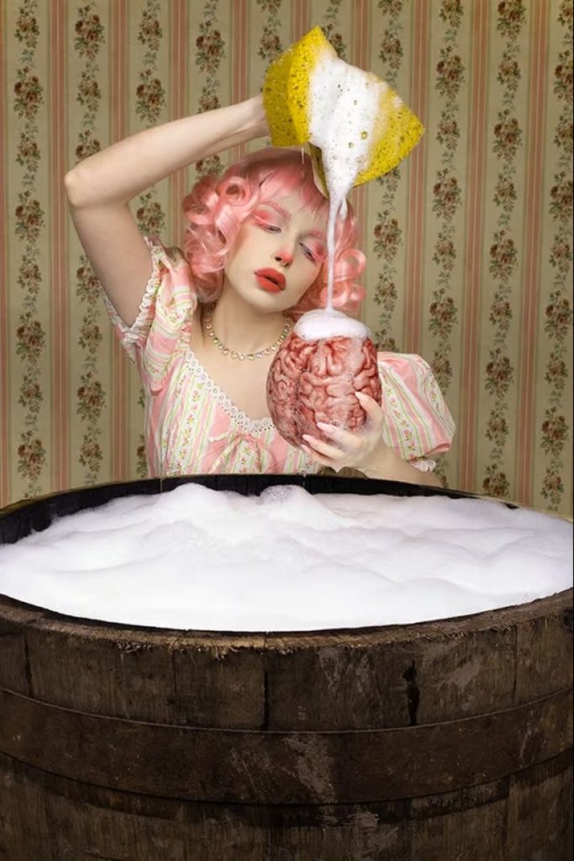 Visual tales of surrealist photographer Giulia Grillo Visual tales of surrealist photographer Giulia Grillo