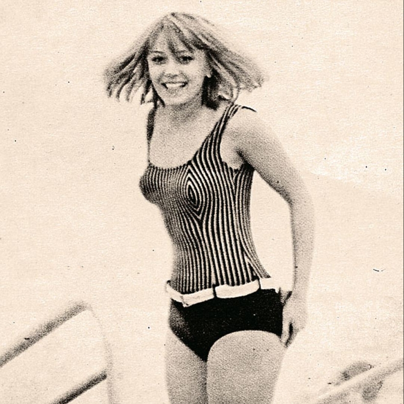 ¡Viva el verano! Fotos antiguas de bellezas famosas en la playa. ¡Viva el verano! Fotos antiguas de bellezas famosas en la playa.