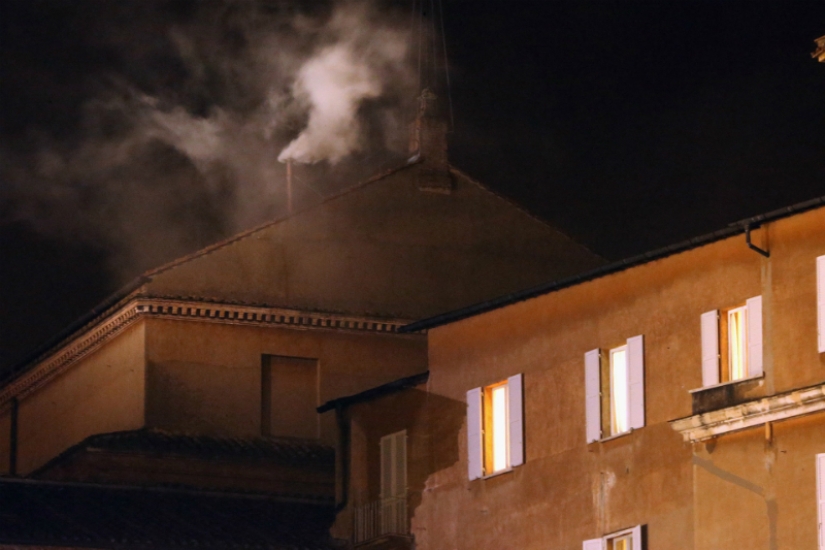 Walking around the Vatican: what lies behind the walls of a separate state in the center of Rome Walking around the Vatican: what lies behind the walls of a separate state in the center of Rome