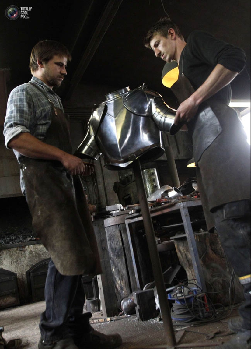 Weapons for the Vatican Weapons for the Vatican