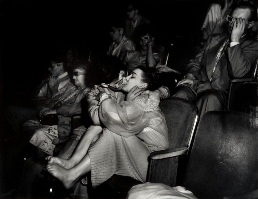 Weegee es un fotógrafo inquieto que ha estado en todas partes y en todas partes Weegee es un fotógrafo inquieto que ha estado en todas partes y en todas partes