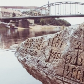 What are "hungry stones" and why did people cry when they saw them