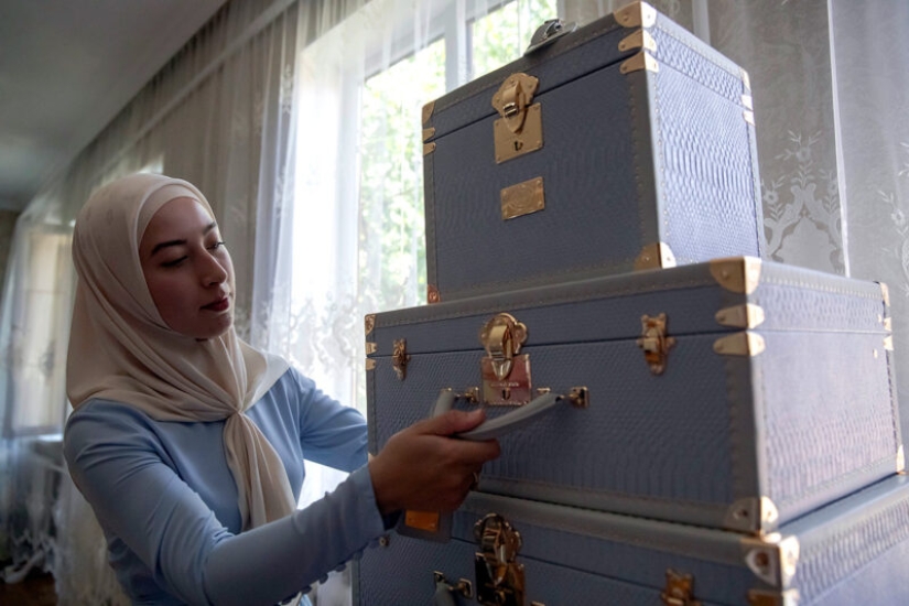 What did a woman need in Russia to get married? What did a woman need in Russia to get married?