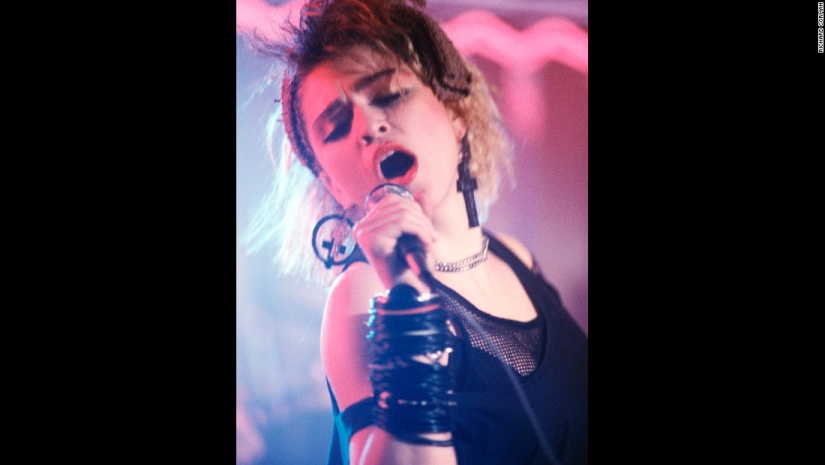 What did Madonna look like when only the neighborhood kids knew her