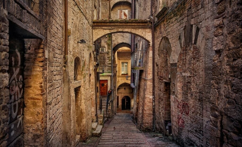 What did medieval cities really look like?