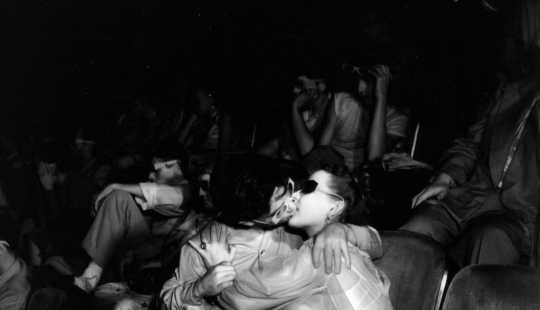 What did the audience do in New York cinemas in the 1940s What did the audience do in New York cinemas in the 1940s