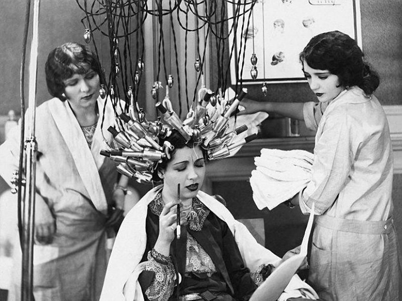 What did the first beauty treatments look like