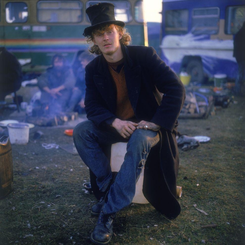 What do the gypsies of the XXI century look like What do the gypsies of the XXI century look like