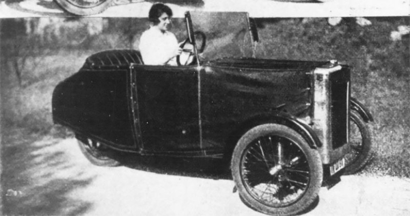 What the Zaschka Three Wheeler, the world's first folding car, looked like