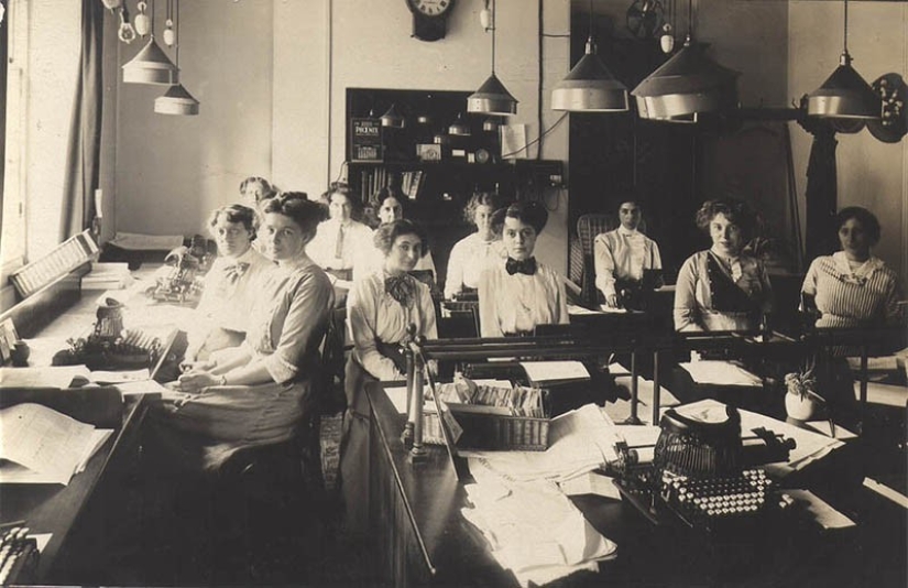 What were the offices like a hundred years ago What were the offices like a hundred years ago