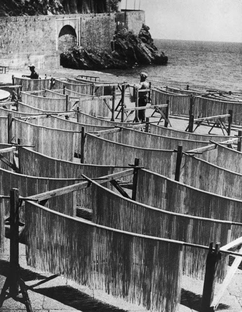 When hung noodles: manufacture of spaghetti at the beginning of the XX century