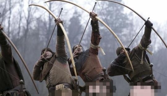 Why did English archers fight without trousers at the Battle of Agincourt Why did English archers fight without trousers at the Battle of Agincourt